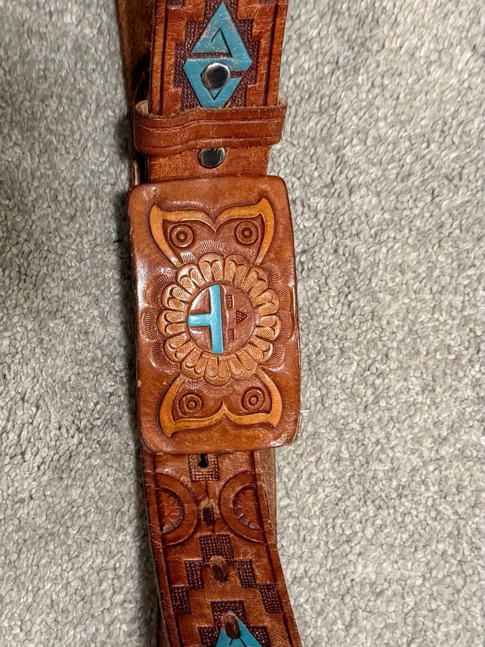 Beautiful Zuni tooled Leather Belt w/matching Buckle Aztec Genuine Leather🩵 - Picture 2 of 8